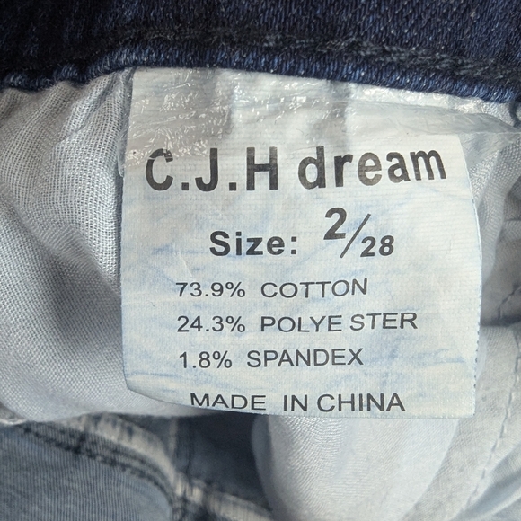C.J H. Size 2/28 Skinny Jeans With Great Stretch - Picture 5 of 7